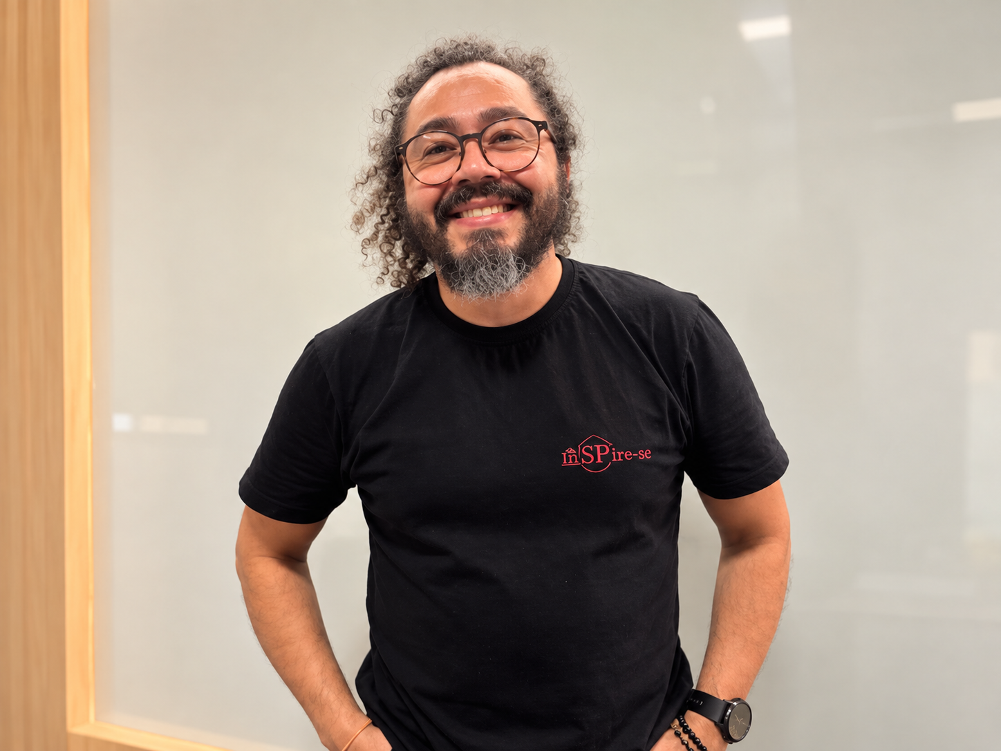 Prof. Jam Carlos